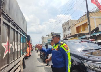 Jalinsum Asahan Dipadati Kendaraan Saat Libur Natal, Polisi Pastikan Lalu Lintas Tetap Lancar