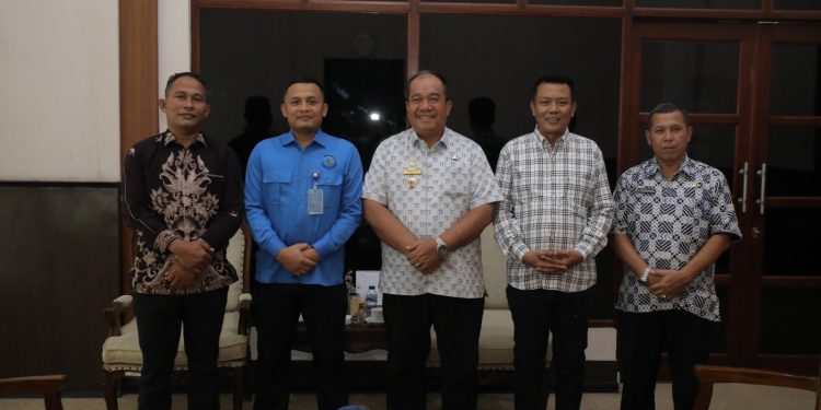 Bupati Asahan Terima Kunjungan Staf Khusus Kementerian Kelautan dan Perikanan RI