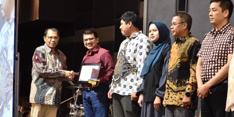 Penghargaan Bergengsi dari LLDikti Wilayah I Sumatera Utara Diraih UNA