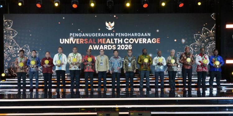 Dukung Program JKN, Ratusan Kepala Daerah Terima Penghargaan di UHC Awards 2026