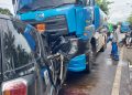 Gagal Menyalip, Toyota Rush Adu Kambing dengan Truk Tangki di Jalinsum Asahan