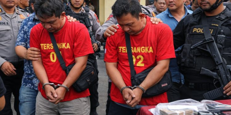 Wartawan Gadungan Peras Anggota DPRD Gunungsitoli Hingga Rp 40 Juta