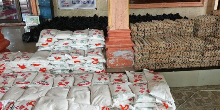 Berbagi di Bulan Suci, PCM Muhammadiyah Kisaran Timur Salurkan 174 Paket Sembako dari Dana Infak Jamaah