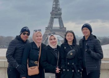 Gaya Keluarga Kadis PUPR Empat Lawang Jadi Sorotan Saat Liburan ke Eropa